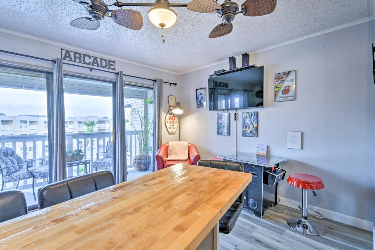 Beachfront Corpus Christi Condo With Arcade Room! Exterior photo