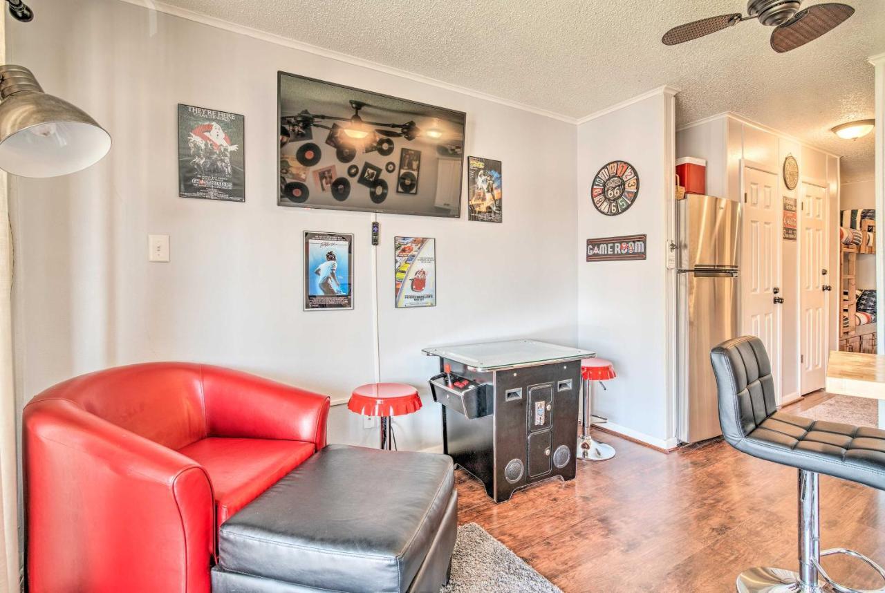 Beachfront Corpus Christi Condo With Arcade Room! Exterior photo