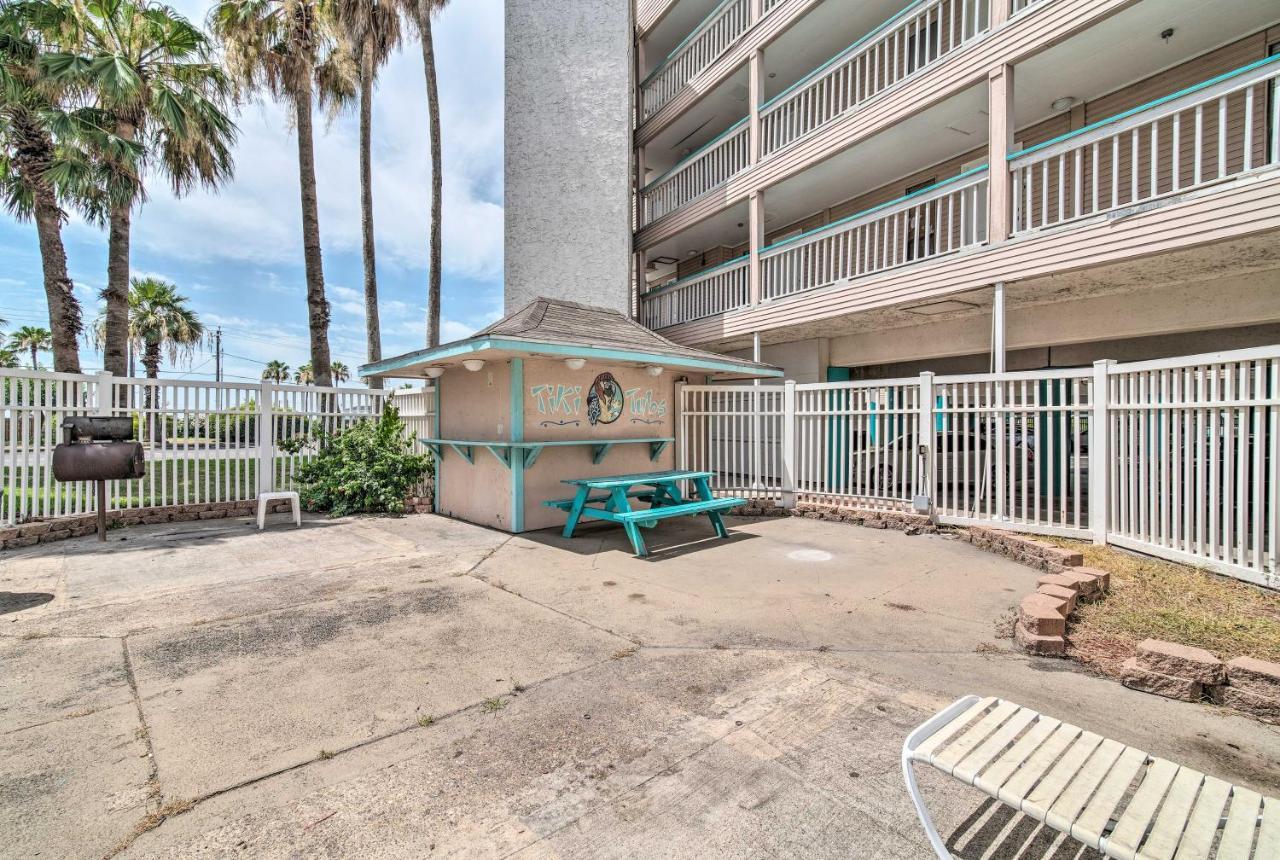 Beachfront Corpus Christi Condo With Arcade Room! Exterior photo